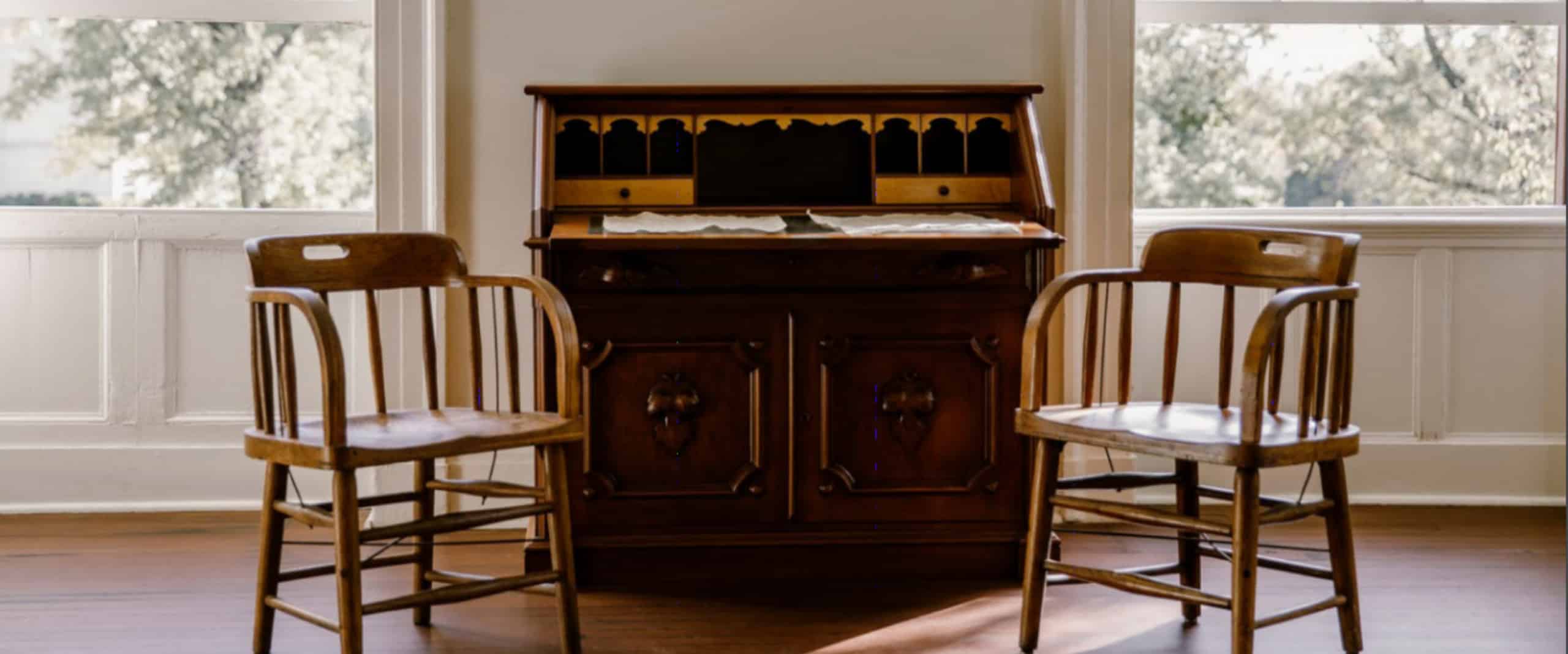 Lincoln Cottage Desk and Chairs